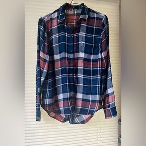 Colourful Lucky Brand flannel button up. Size small. Excellent condition.